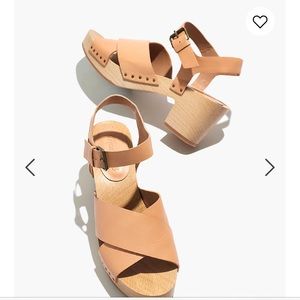 Perfect summer shoes! The Johanna Crisscross Clog Sandal